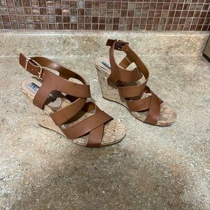 INC international concepts.Women’s Brown Platform Strappy Wedge Sandals Size 6M.